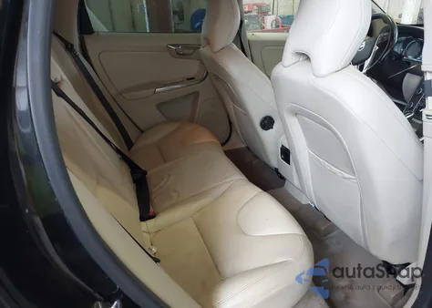 2014 Volvo Xc60 3.2 z USA, uszkodzony, nr VIN YV4952DZ0E2509611